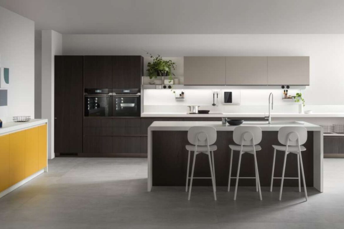 Scavolini presenta Dandy Plus, il primo sistema con Alexa inside.